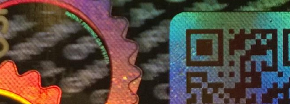 Genuine holoQR hologram detail